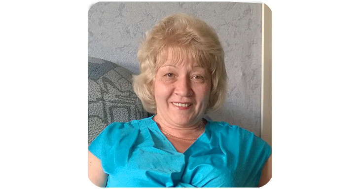 Emily K. from Florida shares 5-star FlushFactor Plus review – reduced swelling, more energy, and all-natural formula confidence